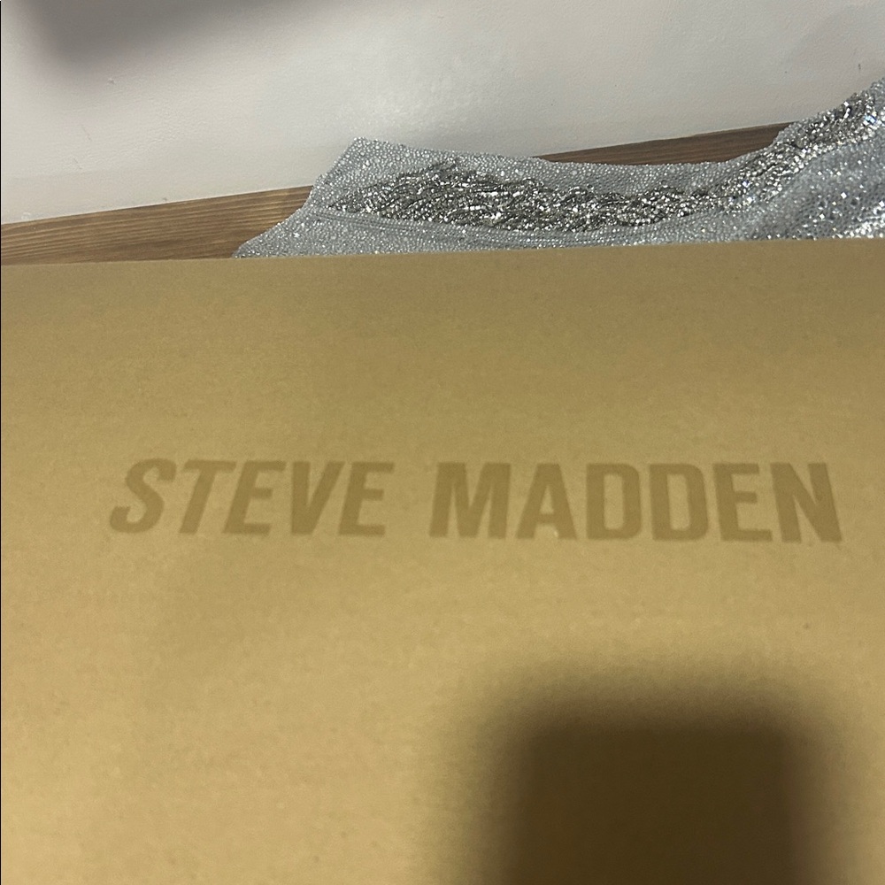 Steve Madden Sparkling Silver Rhinestone Heeled Boots new in box size 8 - Picture 10 of 12